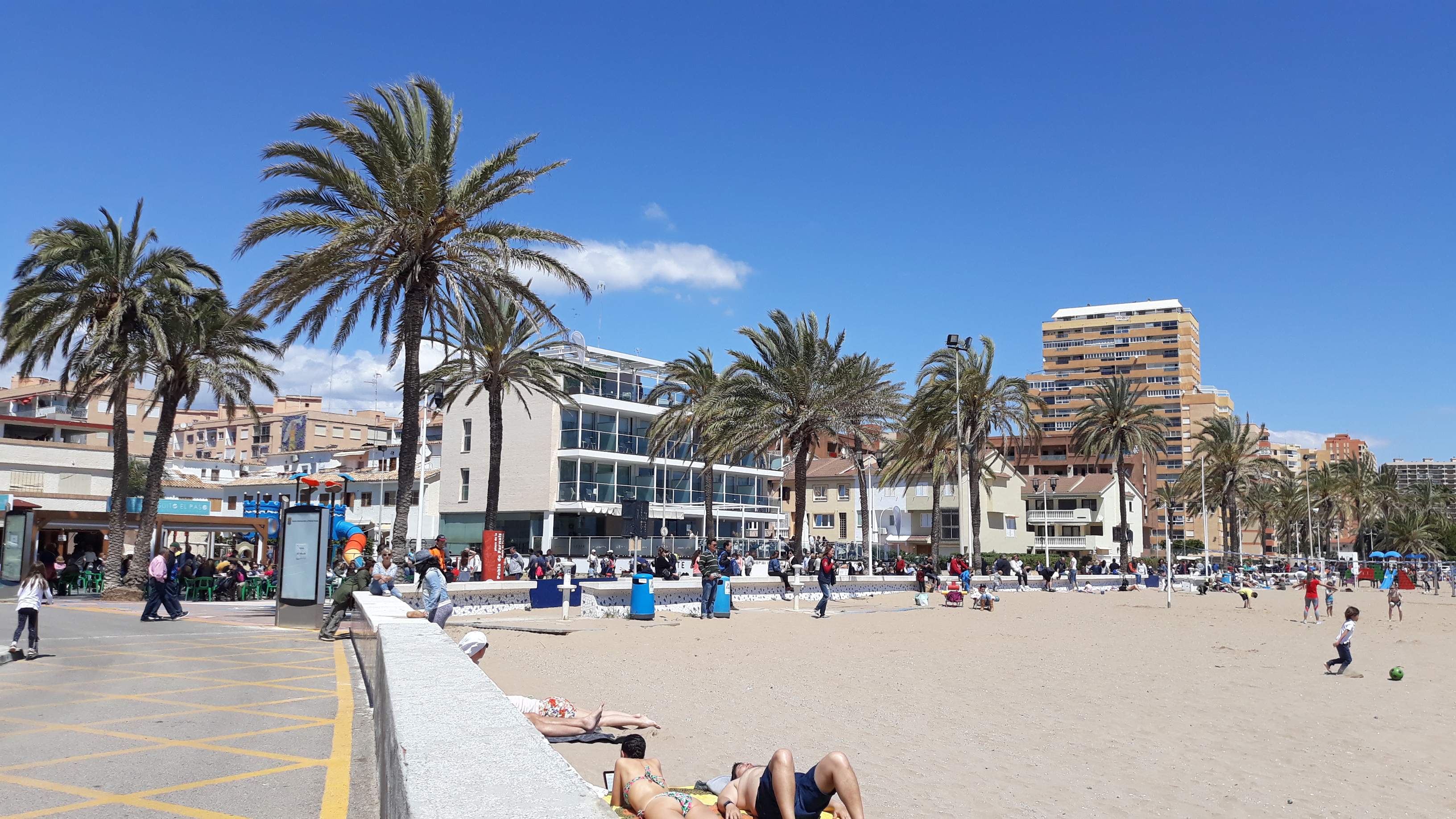 Pisos y casas. Pobla